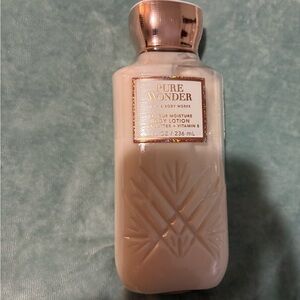 Brand new Bath & Body Works Pure Wonder body lotion 8floz